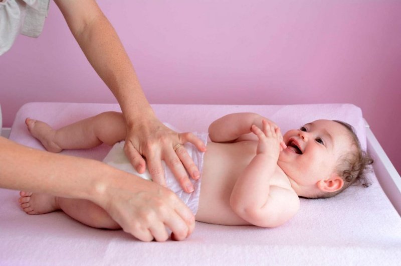 Tã lót là một sản phẩm quan trọng giúp bé có thể thoải mái hoạt động, vui chơi